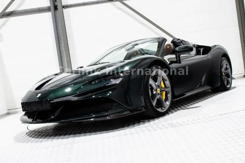 Ferrari SF90 din 2023 cu 4.551 km - oferta FER114828 - foto 8