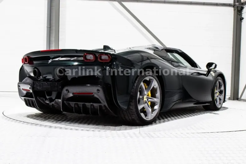 Ferrari SF90 din 2023 cu 4.551 km - oferta FER114828 - foto 9