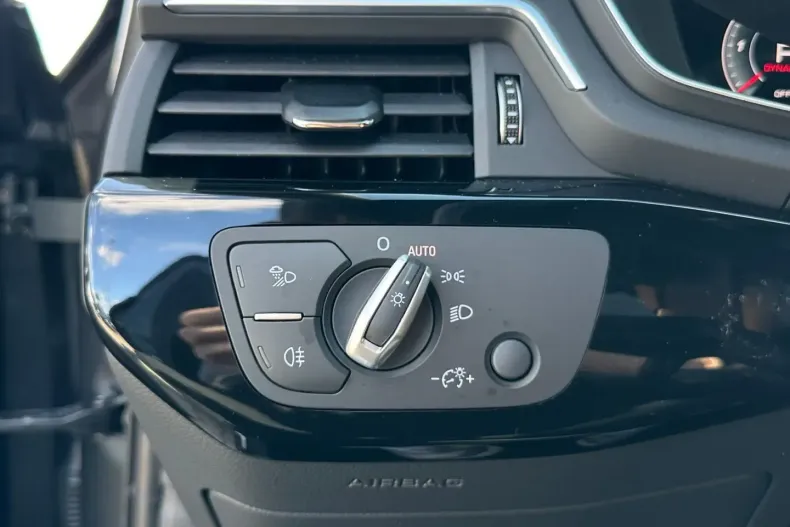 Audi S4 din 2024 cu 12.140 km - oferta AUD114832 - foto 13