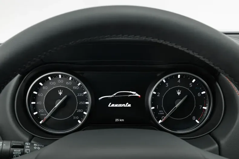 Maserati Levante din 2024 cu 25.500 km - oferta MAS114838 - foto 9