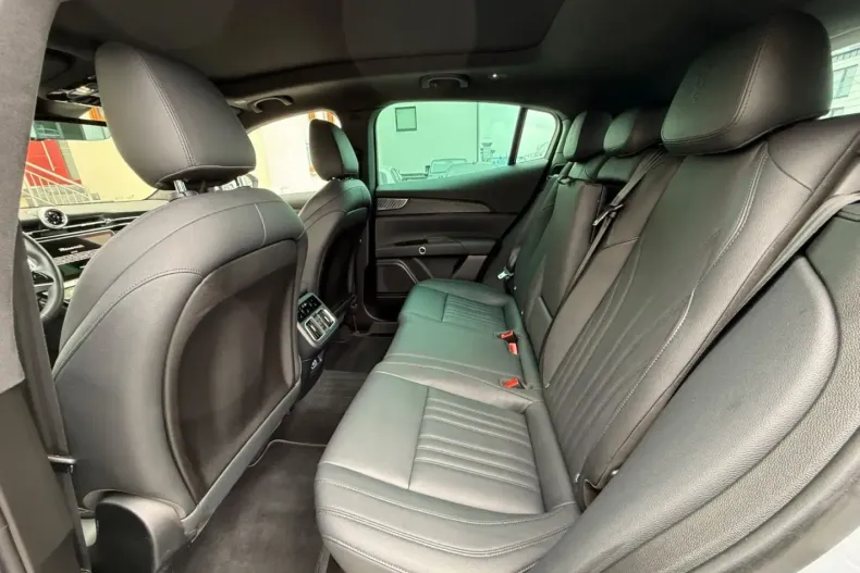 Maserati Grecale din 2023 cu 79.900 km - oferta MAS114839 - foto 17