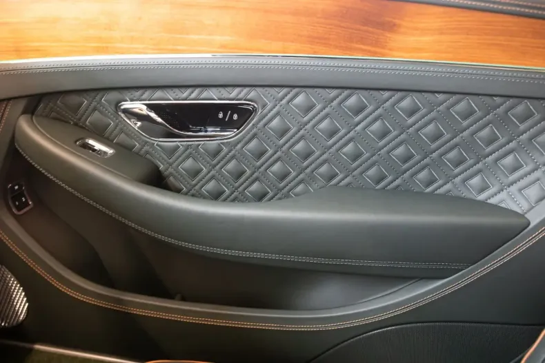 Bentley Continental GT din 2023 cu 15.000 km - oferta BEN114842 - foto 19