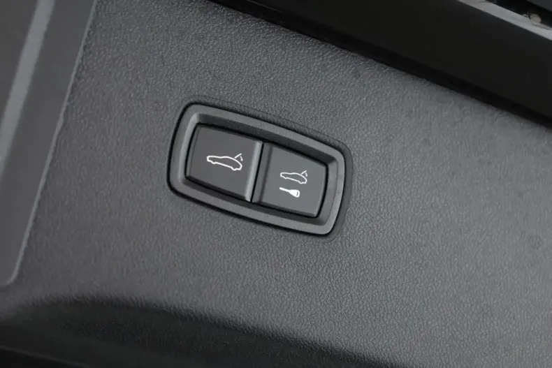 Porsche Cayenne din 2024 cu 27.100 km - oferta POR114843 - foto 9