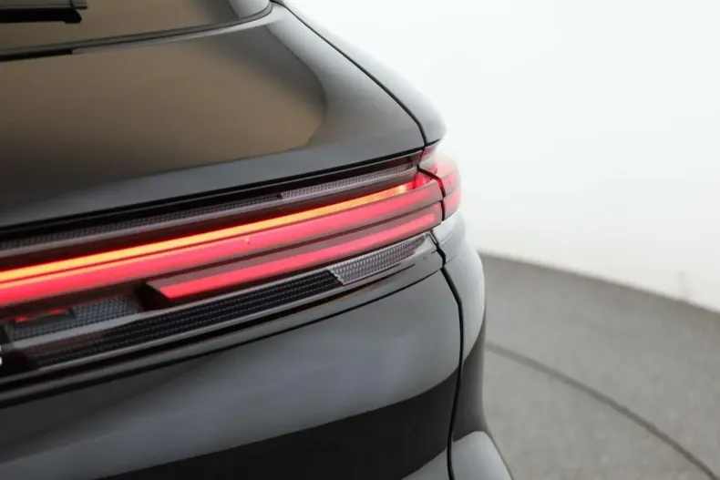 Porsche Cayenne din 2024 cu 27.100 km - oferta POR114843 - foto 10