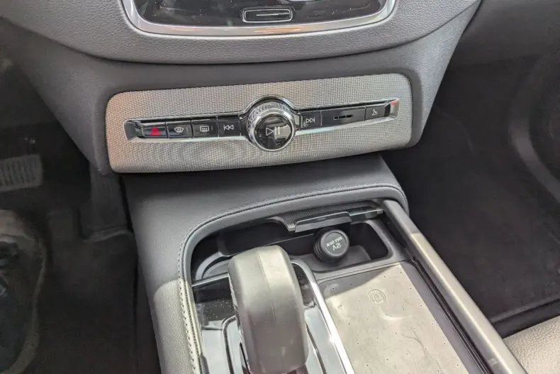 Volvo XC90 din 2023 cu 32.000 km - oferta VOL114849 - foto 24