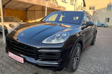 Porsche Cayenne din 2023 - oferta POR114850