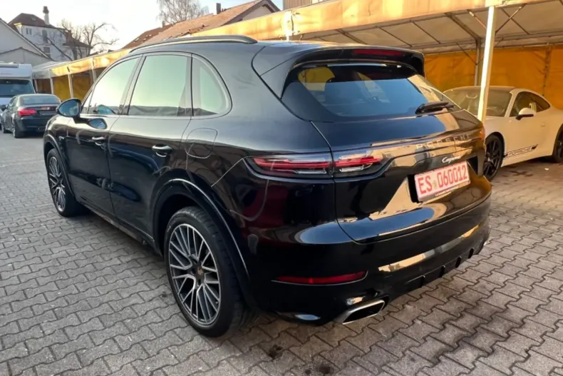 Porsche Cayenne din 2023 cu 32.500 km - oferta POR114850 - foto 3