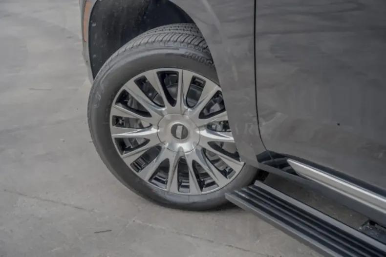 Cadillac Escalade din 2025 cu 0 km - oferta CAD114854 - foto 4