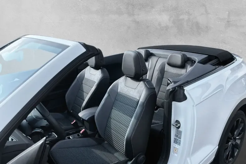 Volkswagen T-Roc din 2023 cu 10.841 km - oferta VOL114857 - foto 12