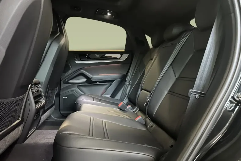 Porsche Cayenne din 2024 cu 7.900 km - oferta POR114862 - foto 16