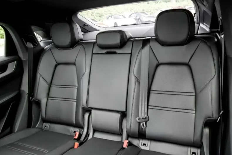 Porsche Cayenne din 2025 cu 9.000 km - oferta POR114875 - foto 16