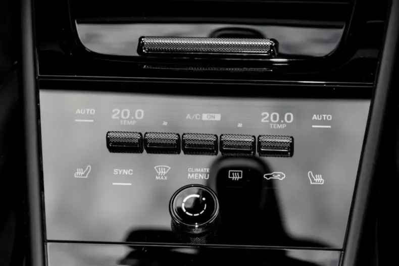 Porsche Cayenne din 2025 cu 9.000 km - oferta POR114875 - foto 17