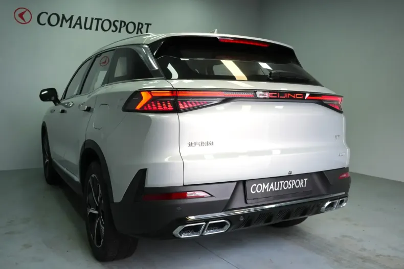 BAIC Beijing X75 din 2024 cu 3.200 km - oferta BAI114877 - foto 4