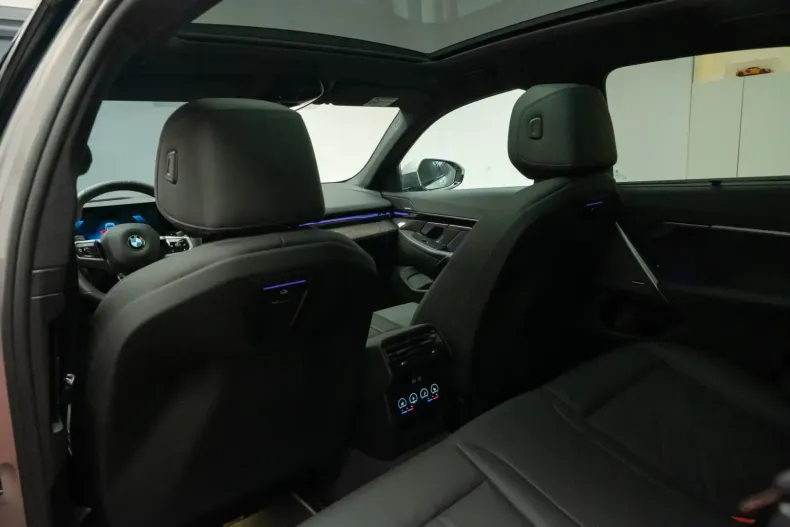 BMW 520 din 2024 cu 19.000 km - oferta BMW114878 - foto 20