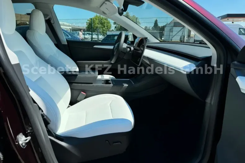Tesla Model Y din 2023 cu 26.800 km - oferta TES114880 - foto 17