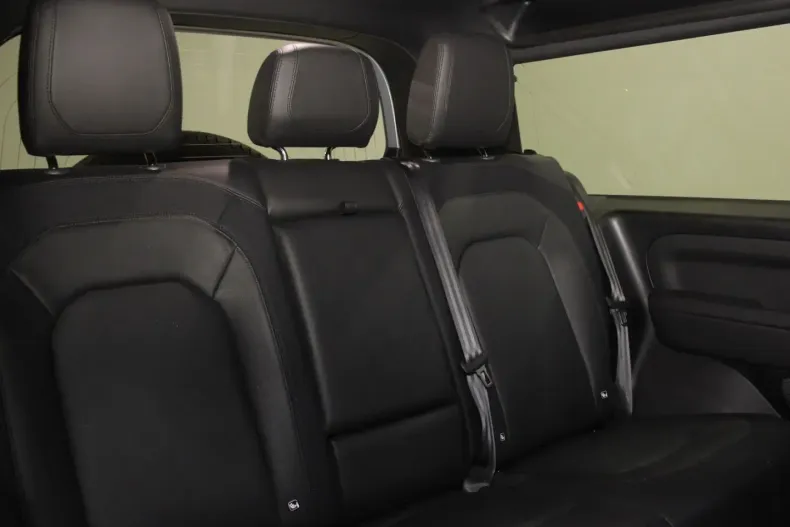 Land Rover Defender din 2024 cu 23.400 km - oferta LAN114883 - foto 9