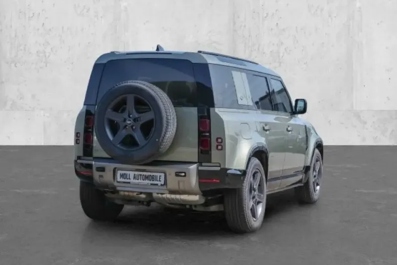 Land Rover Defender din 2023 cu 18.800 km - oferta LAN114884 - foto 2