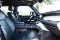 Land Rover Defender din 2023 cu 18.800 km - oferta LAN114884 - foto 3