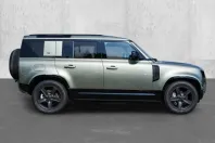 Land Rover Defender din 2023 cu 18.800 km - oferta LAN114884 - foto 6