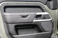 Land Rover Defender din 2023 cu 18.800 km - oferta LAN114884 - foto 17