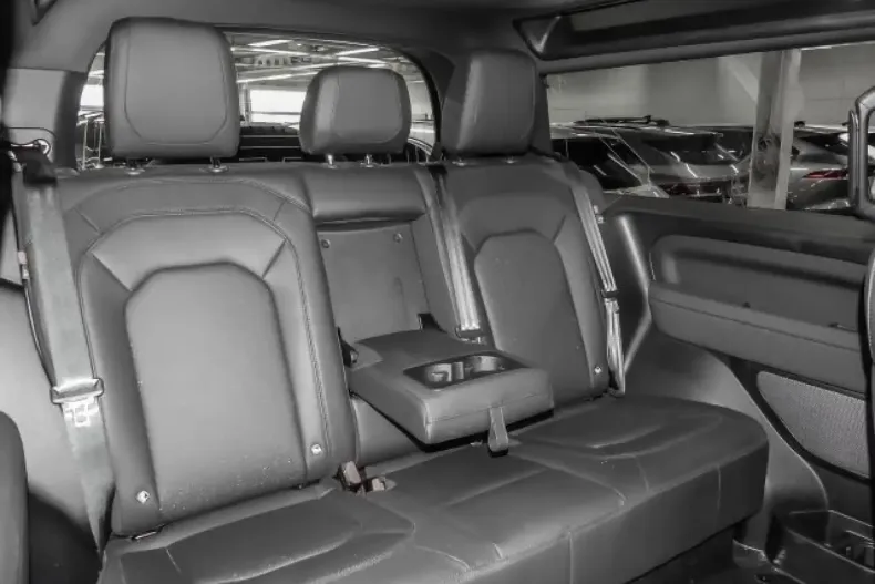 Land Rover Defender din 2023 cu 23.787 km - oferta LAN114885 - foto 5