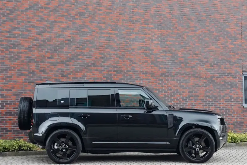 Land Rover Defender din 2023 cu 2.054 km - oferta LAN114891 - foto 13