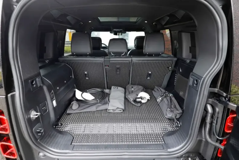 Land Rover Defender din 2023 cu 2.054 km - oferta LAN114891 - foto 28