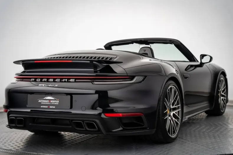 Porsche 992 din 2024 cu 6.221 km - oferta POR114895 - foto 4