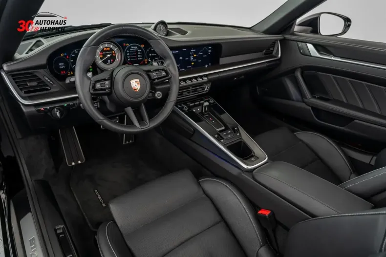 Porsche 992 din 2024 cu 6.221 km - oferta POR114895 - foto 8