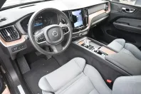 Volvo XC60 din 2021 cu 42.680 km - oferta VOL114897 - foto 12