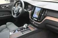 Volvo XC60 din 2021 cu 42.680 km - oferta VOL114897 - foto 13