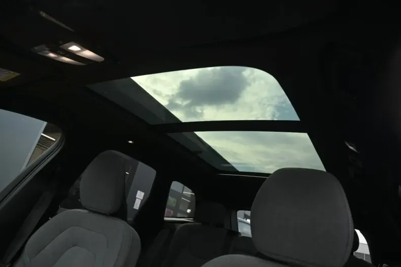 Volvo XC60 din 2021 cu 42.680 km - oferta VOL114897 - foto 27