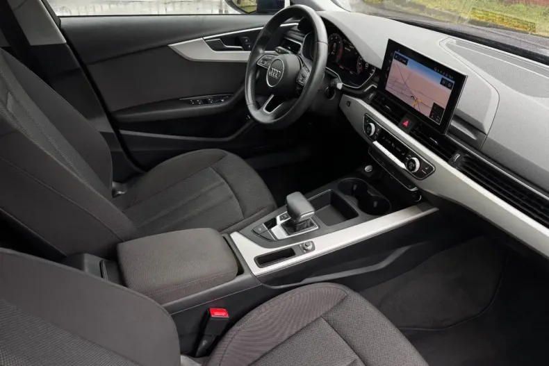 Audi A4 din 2020 cu 53.000 km - oferta AUD114901 - foto 11