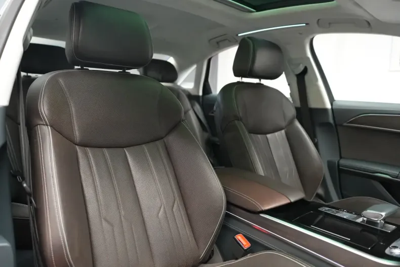 Audi S8 din 2020 cu 100.000 km - oferta AUD114906 - foto 9