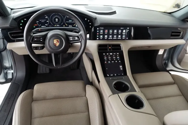 Porsche Taycan din 2021 cu 99.900 km - oferta POR114934 - foto 3