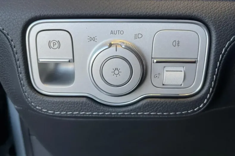 Mercedes-Benz GLE 450 din 2024 cu 4.998 km - oferta MER114953 - foto 19