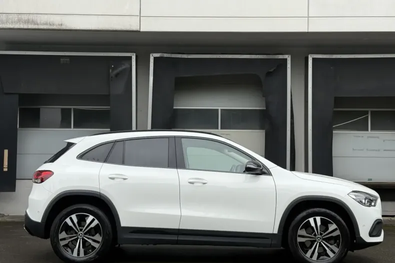 Mercedes-Benz GLA 200 din 2022 cu 59.000 km - oferta MER114955 - foto 7