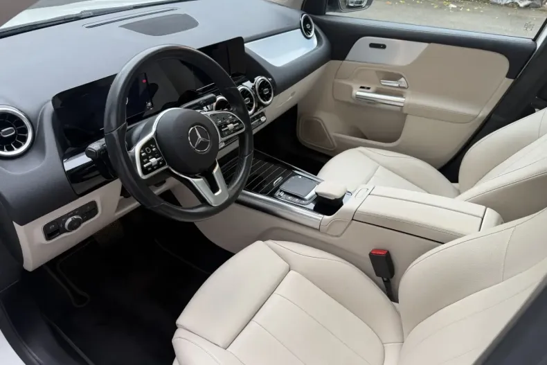 Mercedes-Benz GLA 200 din 2022 cu 59.000 km - oferta MER114955 - foto 12