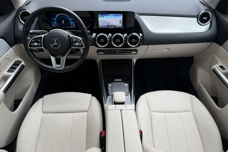 Mercedes-Benz GLA 200 din 2022 cu 59.000 km - oferta MER114955 - foto 16