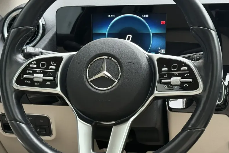 Mercedes-Benz GLA 200 din 2022 cu 59.000 km - oferta MER114955 - foto 18