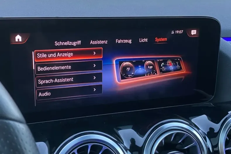 Mercedes-Benz GLA 220 din 2023 cu 49.804 km - oferta MER114956 - foto 20