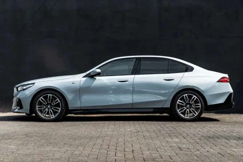 BMW 520 din 2024 cu 18.000 km - oferta BMW114960 - foto 6