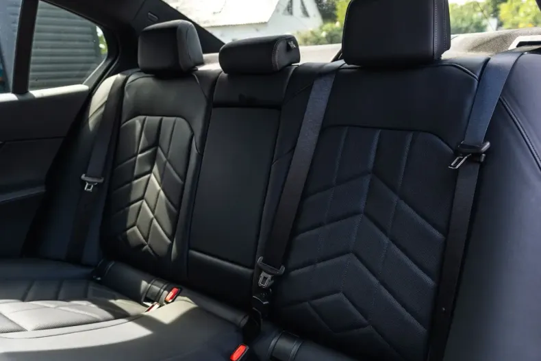 BMW 520 din 2024 cu 18.000 km - oferta BMW114960 - foto 29