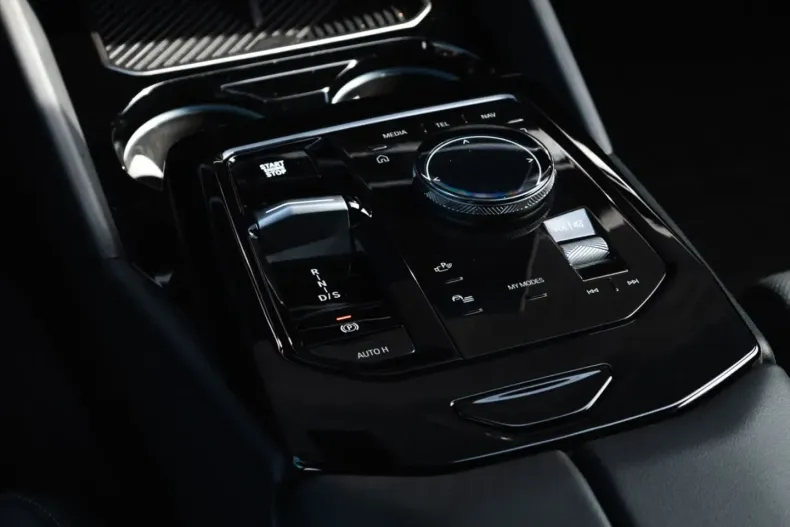 BMW 520 din 2024 cu 18.000 km - oferta BMW114960 - foto 36