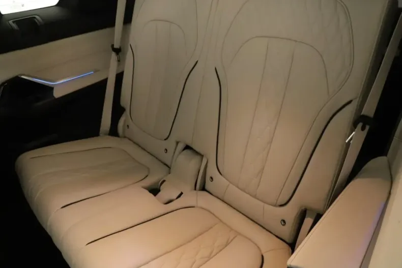 BMW X7 din 2024 cu 19.511 km - oferta BMW114961 - foto 13