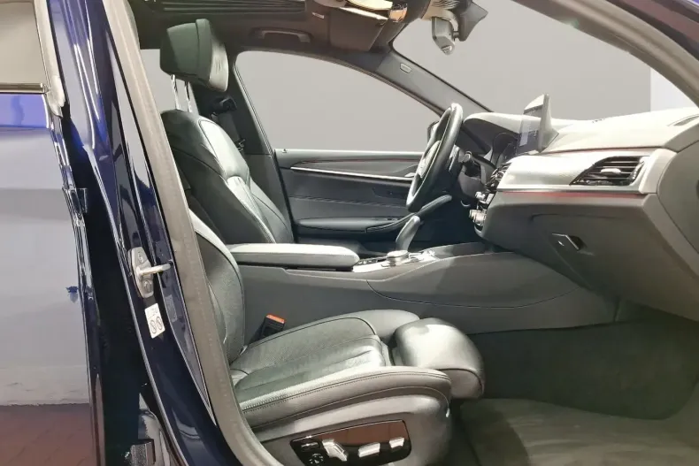 BMW 540 din 2023 cu 57.550 km - oferta BMW114962 - foto 5