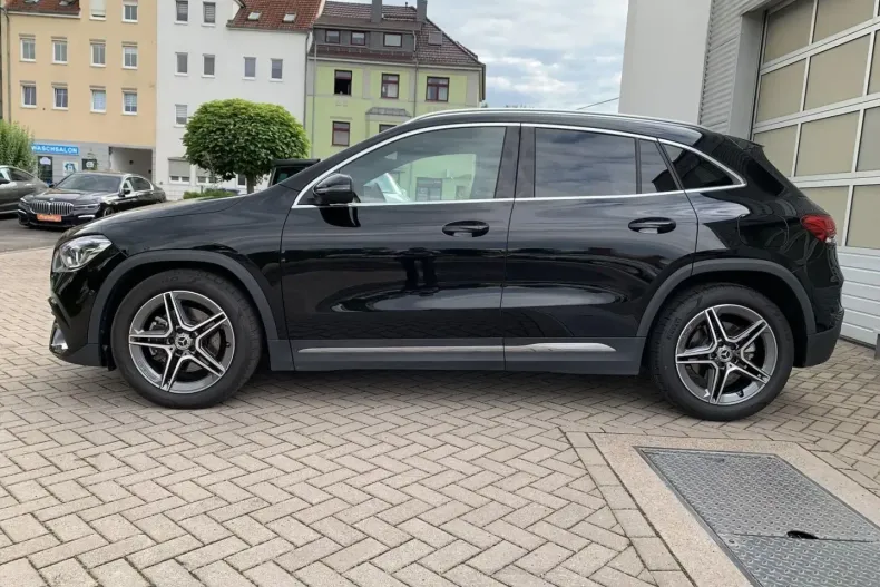 Mercedes-Benz GLA 220 din 2022 cu 47.060 km - oferta MER114966 - foto 9