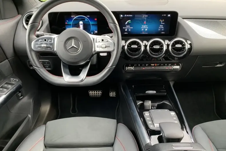 Mercedes-Benz GLA 220 din 2022 cu 47.060 km - oferta MER114966 - foto 12