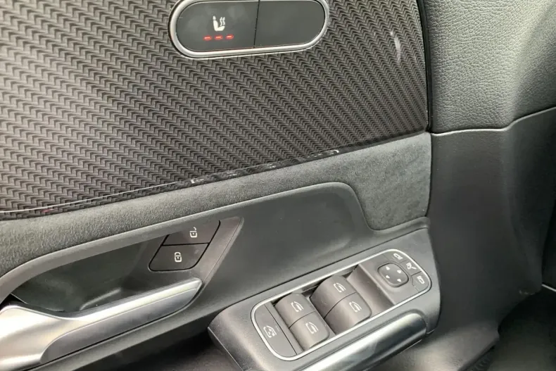 Mercedes-Benz GLA 220 din 2022 cu 47.060 km - oferta MER114966 - foto 26