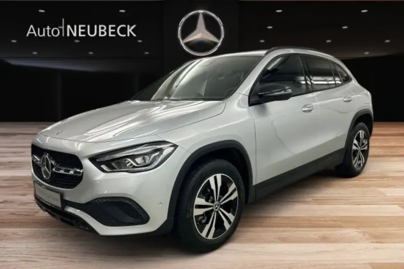 Mercedes-Benz GLA 220 din 2022 cu 52.999 km - oferta MER114967 - foto 2